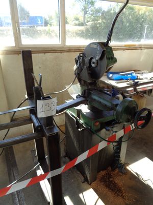 a machine that is sitting on a table in a room