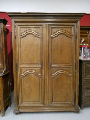 Armoire en chêne mouluré - Normandie, XVIIIe - H. 223 - L. 161 - P. 67 - Photo 1