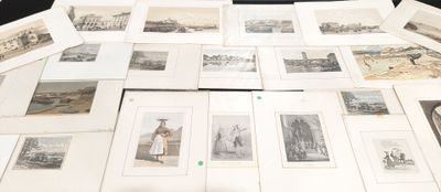 beaucoup de vieilles photos sur la table