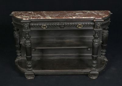 une table avec un plateau en marbre et une étagère en dessous
