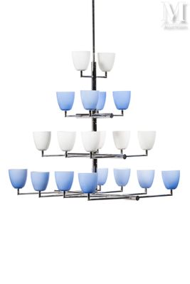 une image représentant un lustre composé de verres à pied