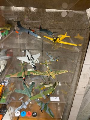 * Lot d'avions en réduction - Photo 1