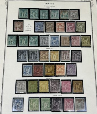 une photo d'une photo d'une collection de timbres