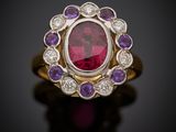 Bague ovale en rubis et diamants