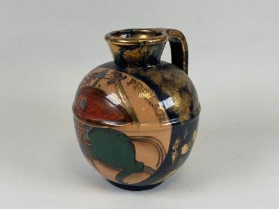 BAVENT. Cruche en céramique polychrome à décor émaillé de sc… - Photo 1