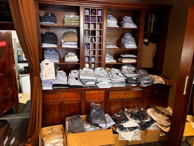 Stock de pulls neufs en laine, cachemire et mérinos-cachemir…