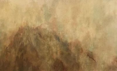 une image représentant un tableau d'une montagne dans un paysage brumeux