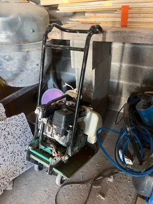 Plaque vibrante à béton MAKITA - Photo 1