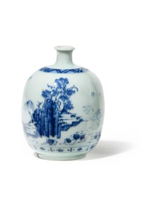 PETIT VASE GLOBULAIRE à petit col, en porcelaine bleu-blanc …