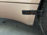 a sticker that says vauto on the side of a car