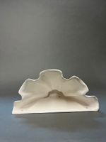 Lot de trois appliques murales en céramique émaillée blanche… (photo 5)