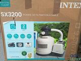 emballage d'un système de filtration d'eau destiné à la vente en magasin