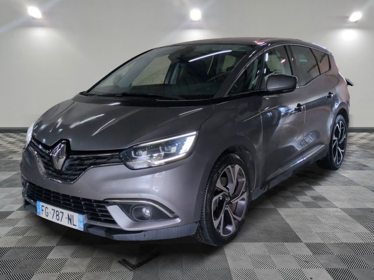 RENAULT - GRAND SCENIC TCE 140 FAP INTENS - ES - Mise en ser…