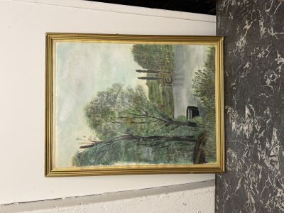 une photo d'un tableau accroché au mur