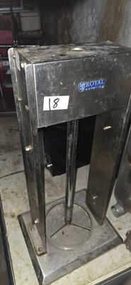 UN Poussoir Royal Catering Modele Rcwf-15l-H Capacite 15l PO…