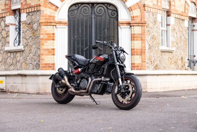 2024 - Indian FTR 1200 Carbon Black Series “87 km”