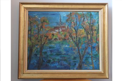 une peinture à l'huile représentant une scène fluviale avec des arbres et des maisons en arrière-plan