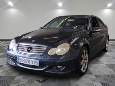 une photo d'une mercedes benz benz benz benz benz benz benz benz benz benz benz benz benz benz benz benz benz benz benz benz benz benz benz benz benz benz benz benz benz benz benz benz benz benz benz benz benz benz benz benz benz benz benz benz