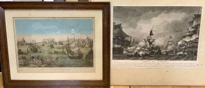 deux photos encadrées représentant des navires, exposées dans une pièce
