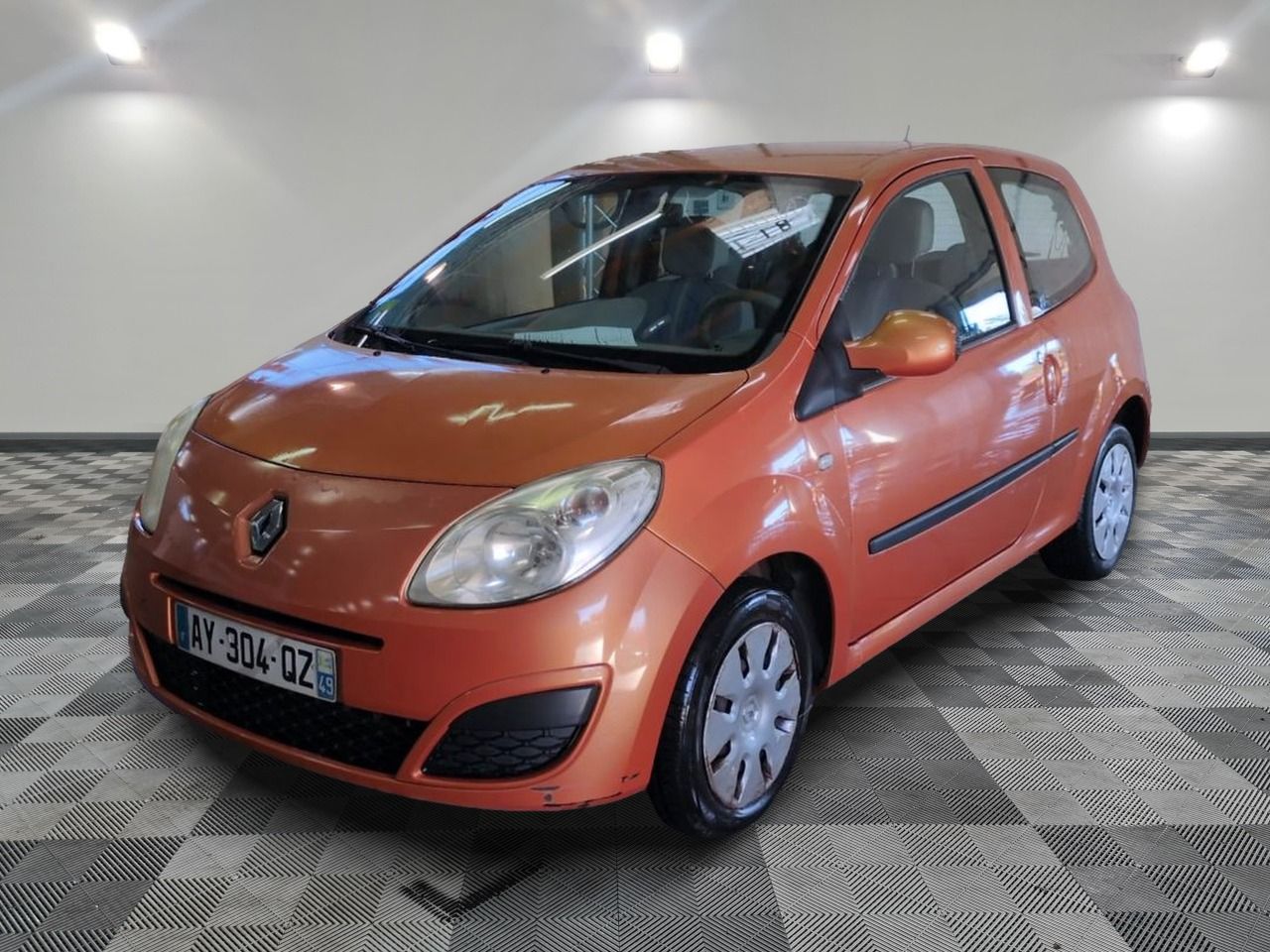 RENAULT - TWINGO II 1.2 60 ECO2 EXPRESSION - ES - Mise en se…