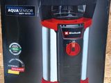 une image représentant une boîte dans laquelle se trouvent une lumière rouge et une lumière noire