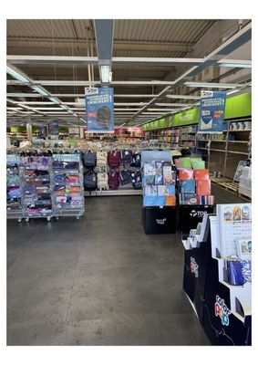 STOCK de fournitures de bureaux, beaux-arts, consommables informatique - Photo 1