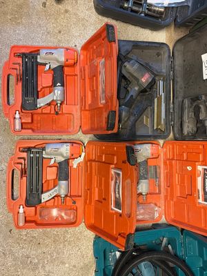 many tools that are sitting on the floor