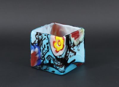 Vide poche ou bougeoir en verre de section carrée à décor ab…