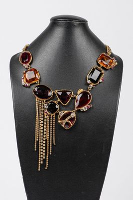 CHRISTIAN LACROIX. Important collier en métal doré orné de p… - Photo 1