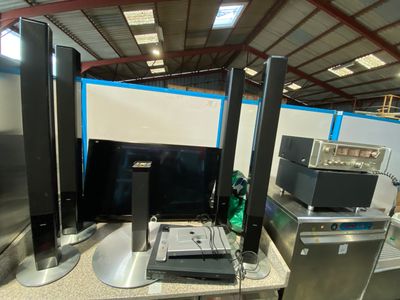 Ensemble Home Cinéma composé d'1écran plat LOEWE (avec télécommande) e - Photo 1