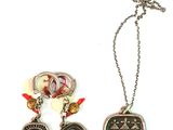 ensemble composé d'un collier et de boucles d'oreilles, avec une chaîne en argent et un pendentif orné d'une image d'oiseau