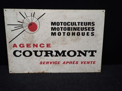 une vieille affiche faisant la promotion d'un club de motards en France