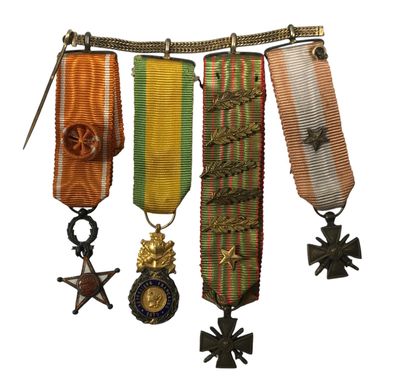 une image représentant un ensemble de médailles suspendues à une corde