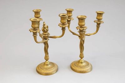paire de chandeliers anciens en laiton