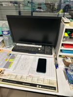 1 moniteur HP (photo 4)