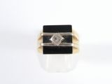 an image of a ring with a diamond on it