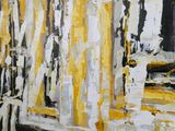 un tableau représentant un arbre jaune et blanc dans les bois