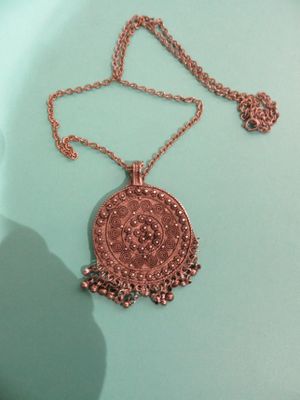 Collier "Ethnique" EN Metal Argente .