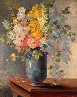 une peinture de fleurs dans un vase bleu sur une table