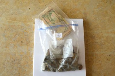 Un lot de pièces et de billets de France et divers