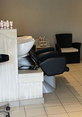 VENDU SUR DESIGNATION. 2 bacs de lavage