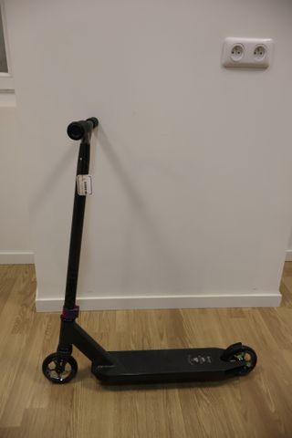 Trottinette VERSATYL COSMOPOLITAN V2 . Neuf. Possibilité d’envoi ...