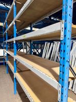 Un lot de 3 colonnes de rayonnages mi-lourd / mini-rack de m… (photo 2)