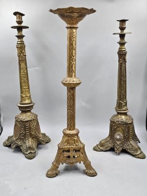 193 / esc / Ensemble de trois pique-cierges en laiton … - Photo 1