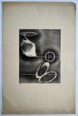 une vieille photo en noir et blanc représentant un objet