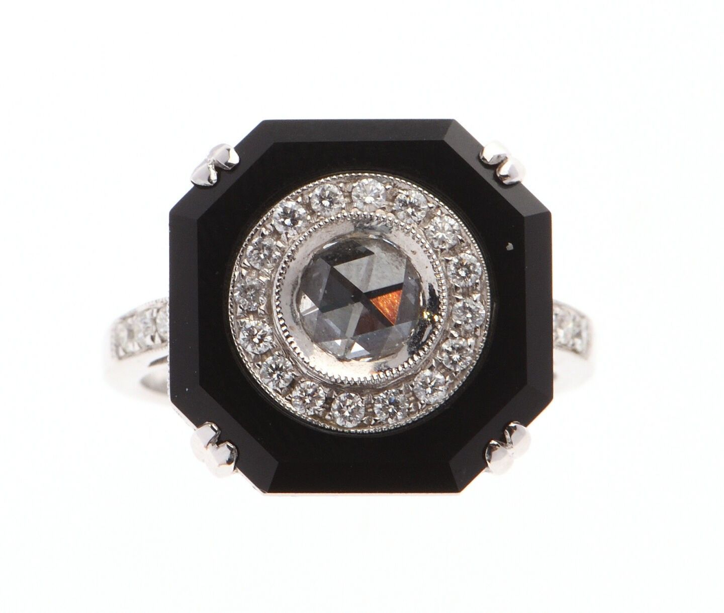 Bijoux & Pierres Précieuses