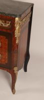 Commode sauteuse de forme rectangulaire à ressaut centrale, … (photo 4)