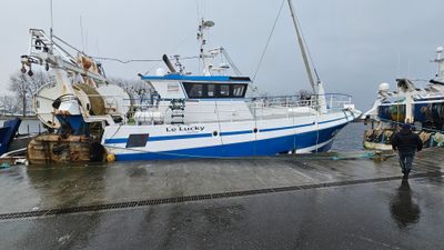 Photos complémentaires du chalutier "Le Lucky" : cale à pois…