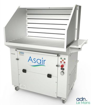 an image of a machine that is sitting on top of a table