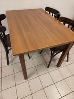 Lot de 8 tables en formica. 4 en 120X80X74 cm et 4 en 80X80X… (photo 3)